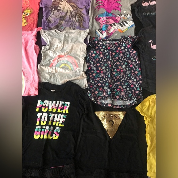 19 Pc Girls Size 4/5 Summer Lot  Tshirts/shorts/skort.. Guess, Trolls, Unicorns. - Picture 5 of 7